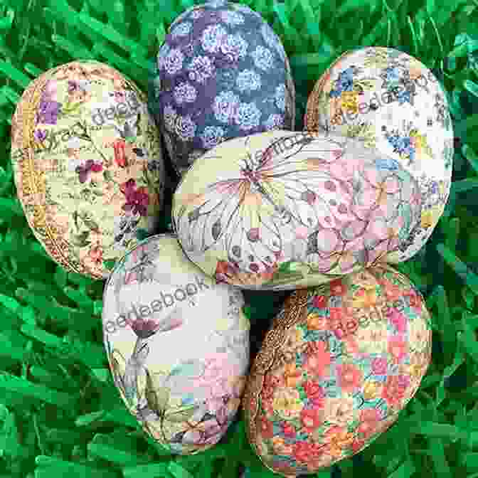 Eggs Decorated With Decoupage In A Variety Of Designs 20+ Creative Ways To Decorate Eggs (for Easter Or Any Time)